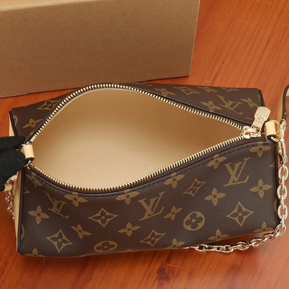 LV Bloom Pouch