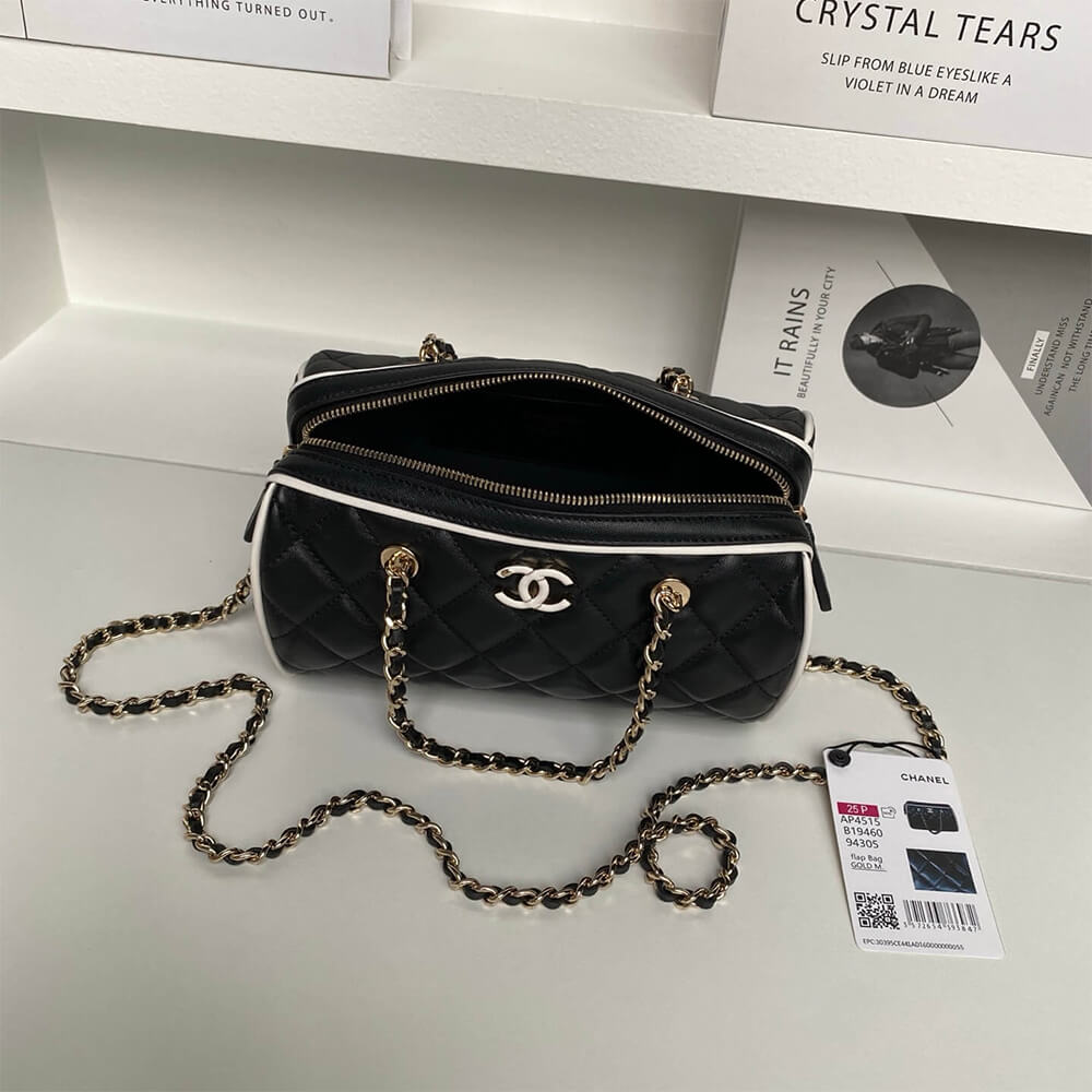 Ch**el Clutch with Chain(HIGH-END GRADE)