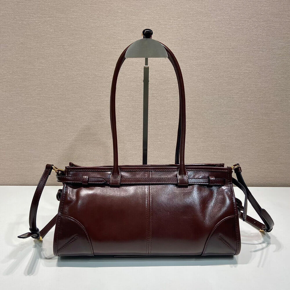 Pra*a medium leather handbag(HIGH-END GRADE)