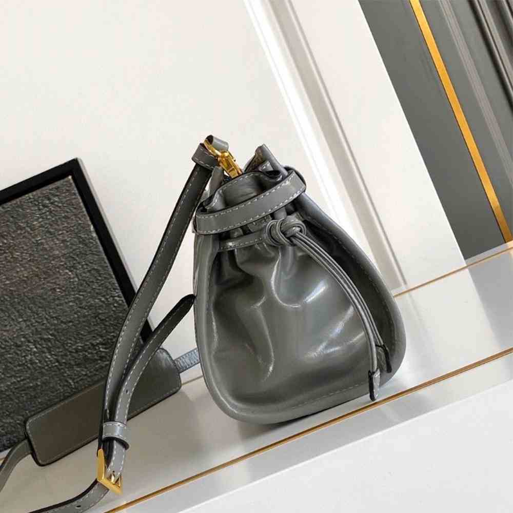 Pra*a Bonnie small leather shoulder bag(HIGH-END GRADE)