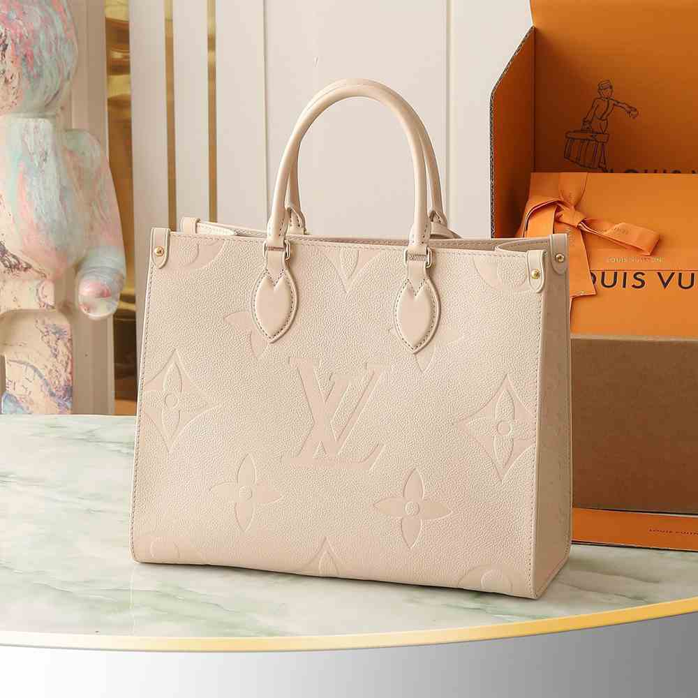 LV Onthego MM