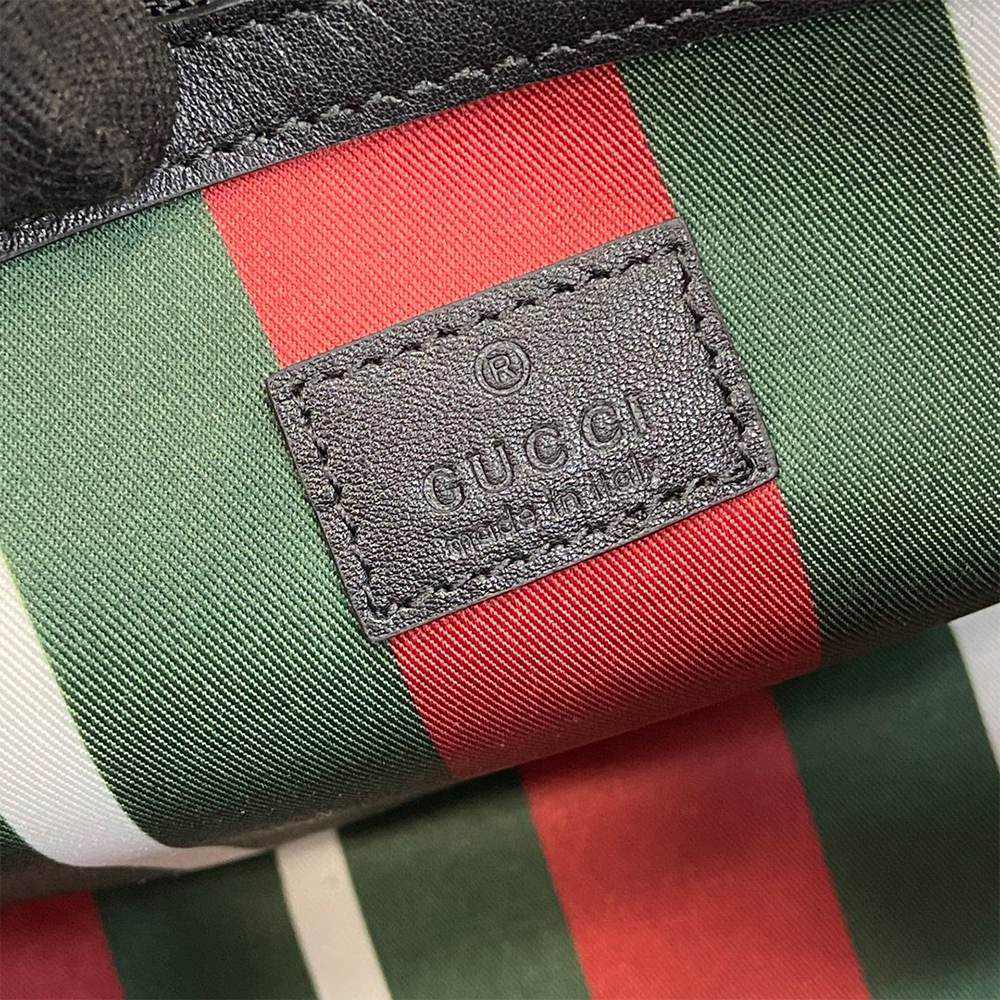GG Emblem medium bucket bag