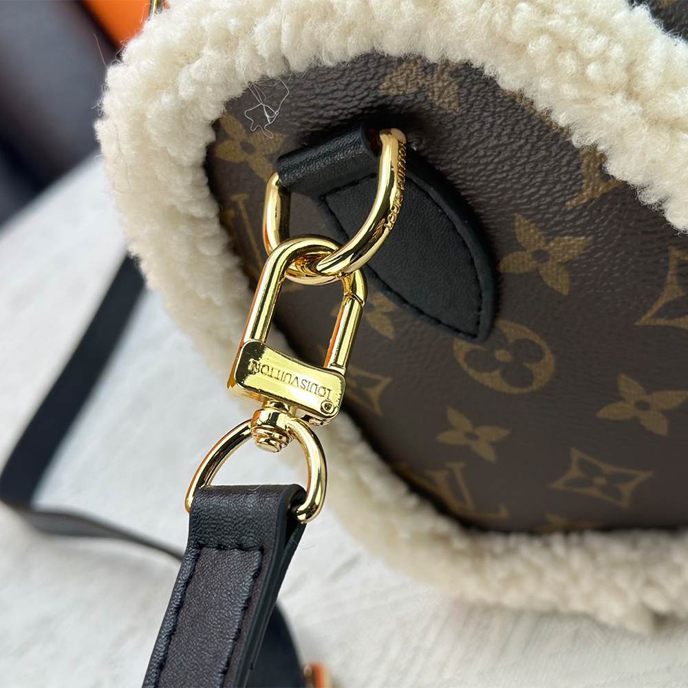 LV Teddy Mitt