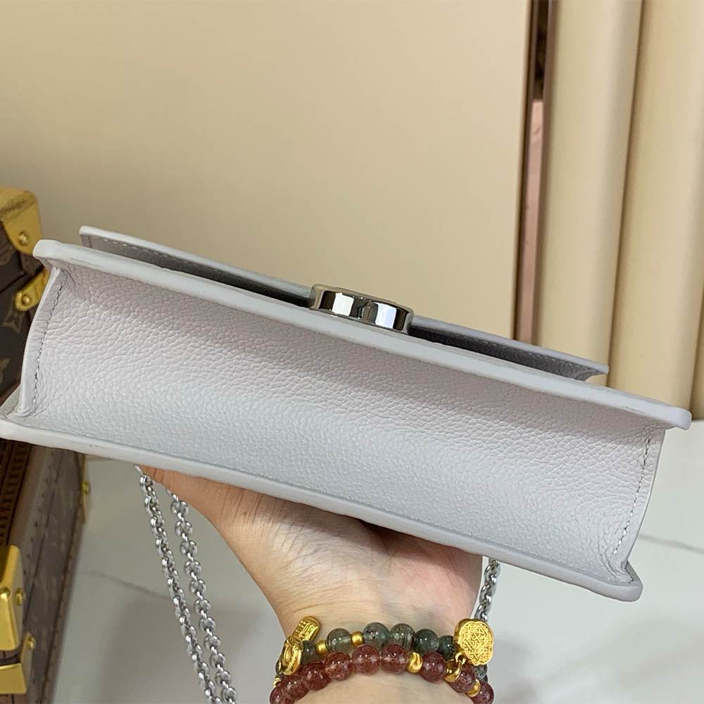 LV Wallet On Chain Rosy(HIGH-END GRADE)