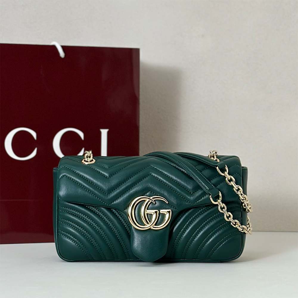 GG Marmont medium shoulder bag