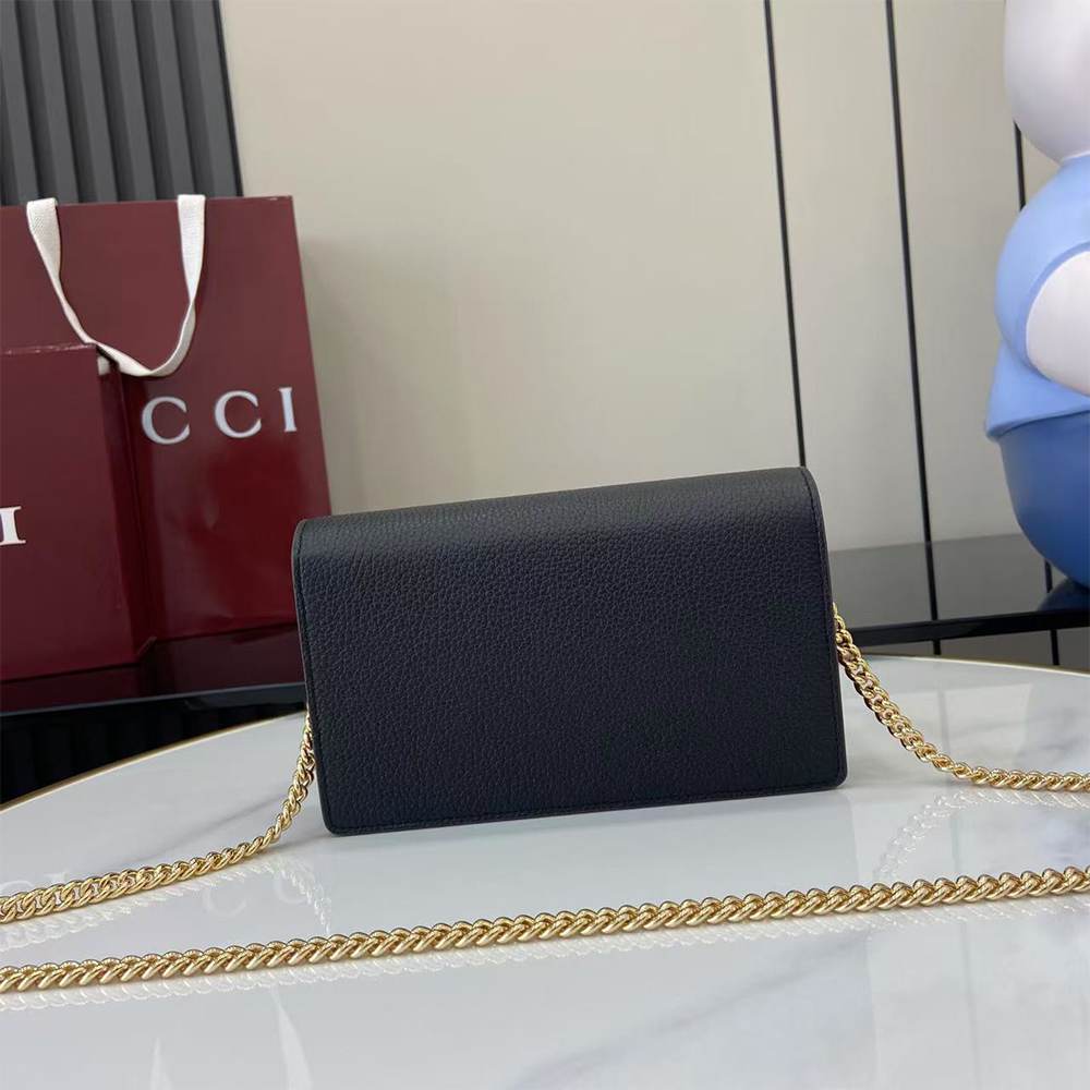 GG Marmont wallet on chain
