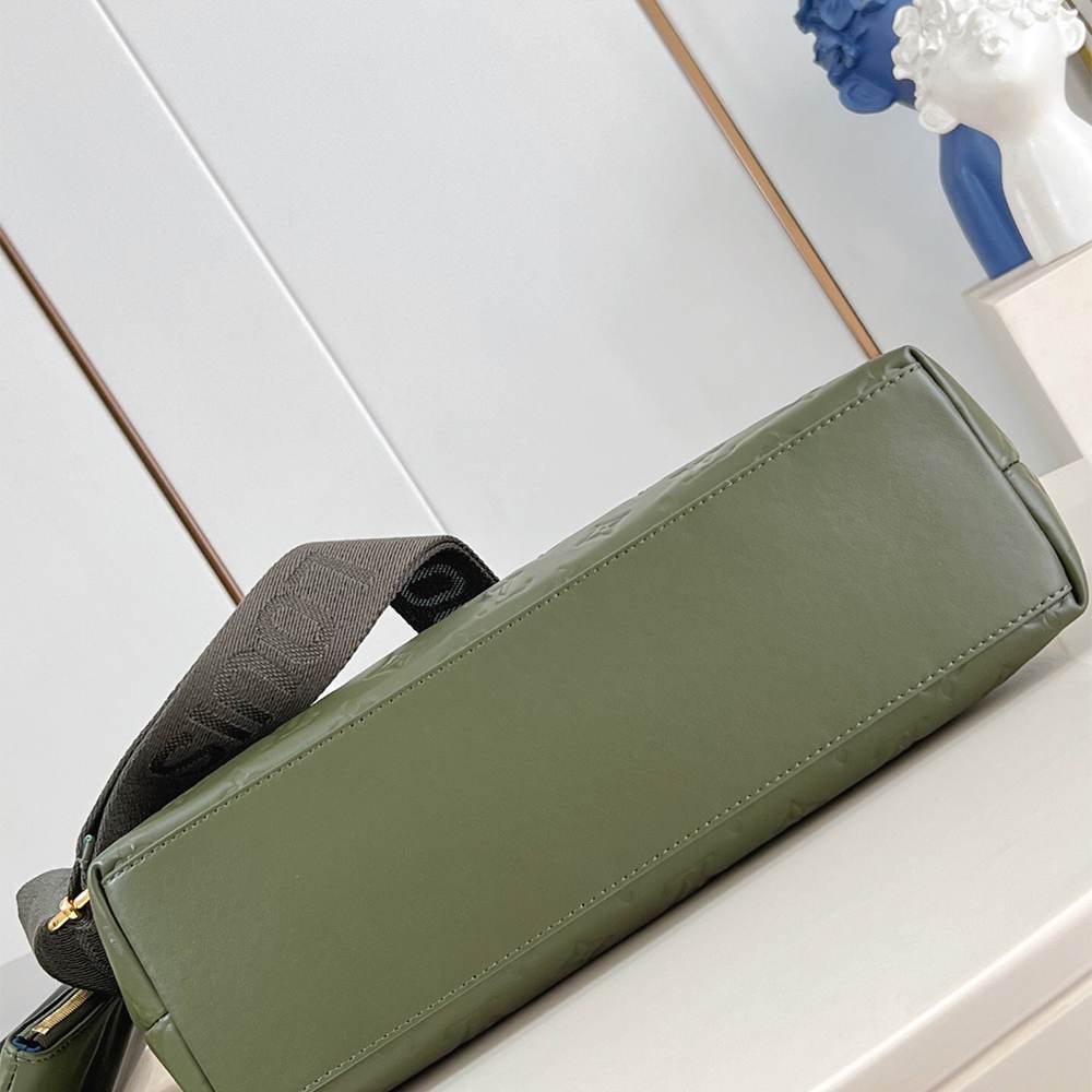 LV Coussin Hobo MM(HIGH-END GRADE)