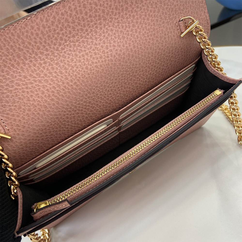 Bi-color GG Marmont wallet on chain