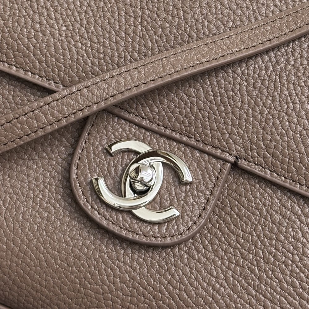 Ch**el Classic Maxi Flapbag(HIGH-END GRADE)