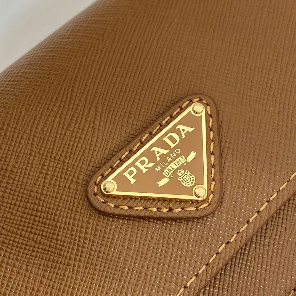 Pra*a Saffiano leather mini-bag(HIGH-END GRADE)