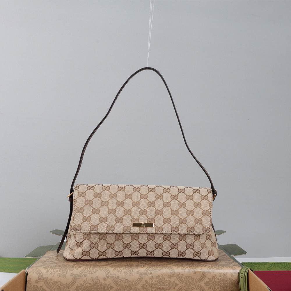 Gvc*1 Madison medium shoulder bag